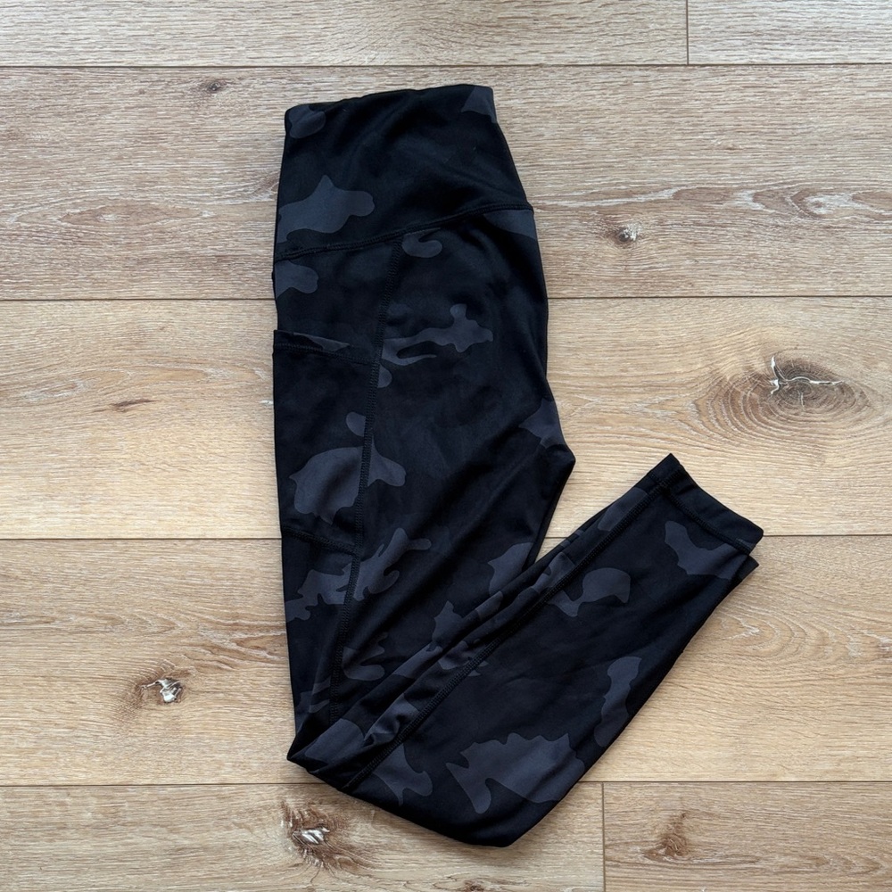 Yogalicious Black Camouflage Leggings